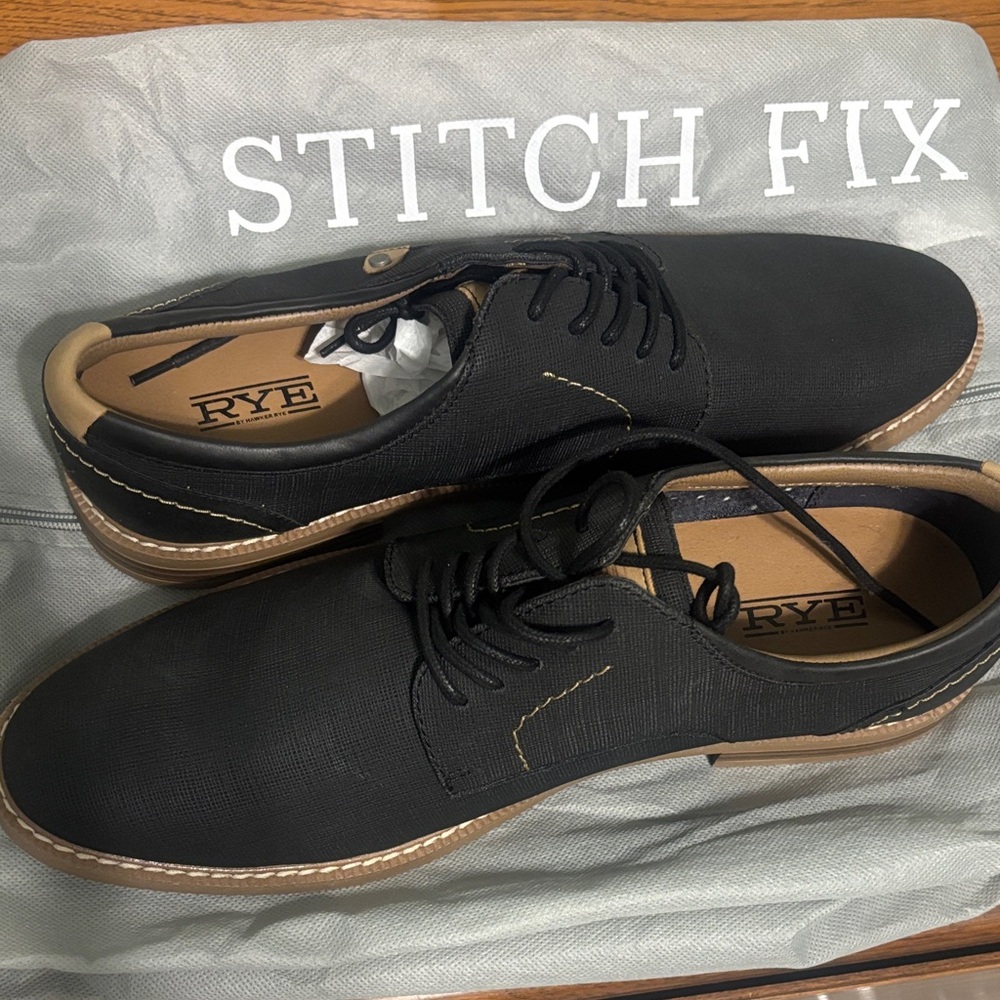 Rye Black and Tan Men's Derby Shoes
